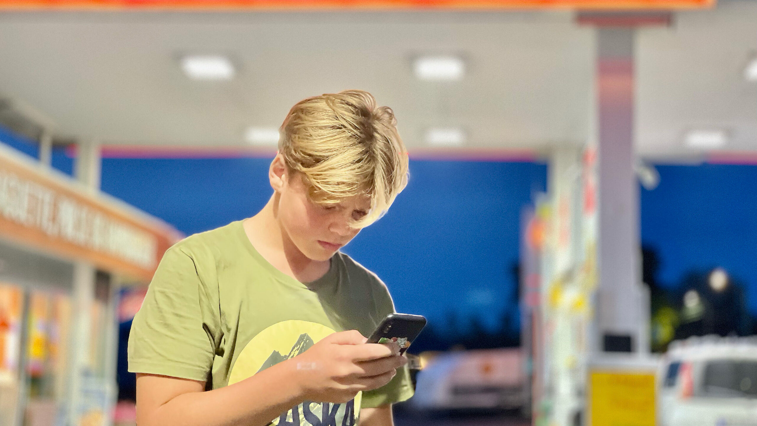 Meta bulks up Instagram safety and finally restricts strangers from messaging minors by default