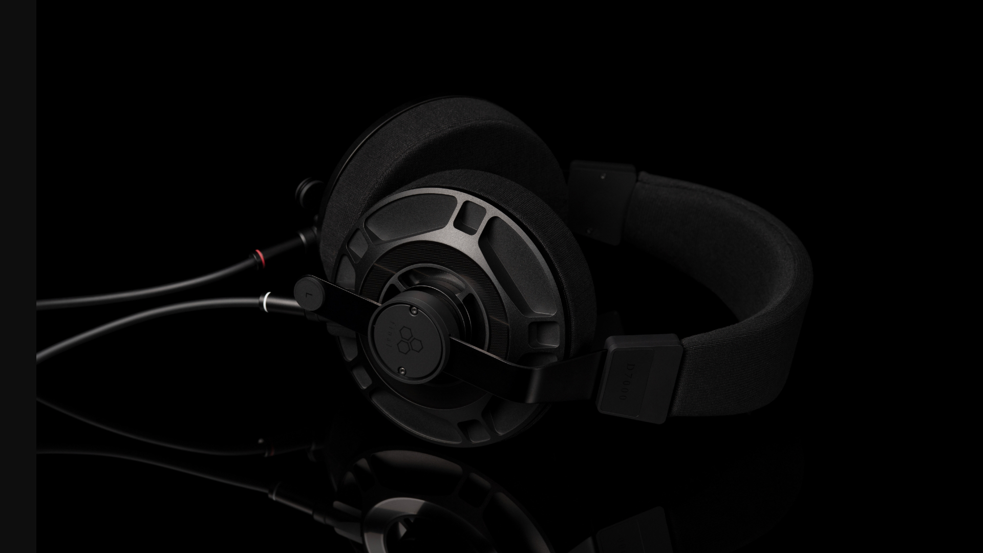 Final’s new planar magnetic headphones are dark, moody, wired… and oh-so expensive