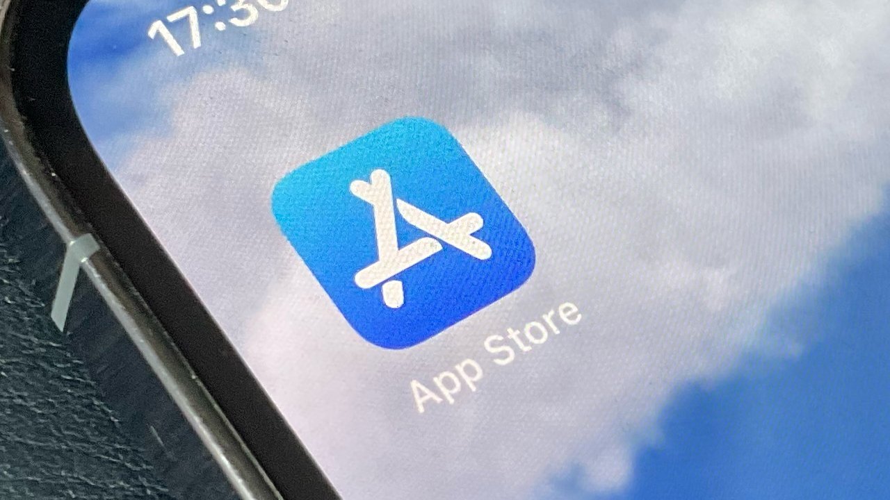 Apple warns of February store changes for EU developers, authors