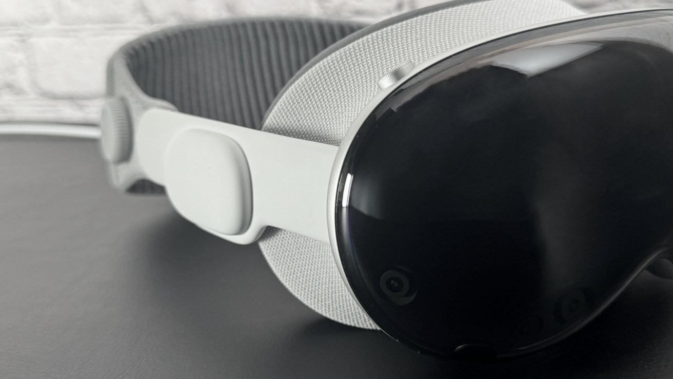 Apple Vision Pro exasperations and iPhone 16 anticipation on the AppleInsider Podcast