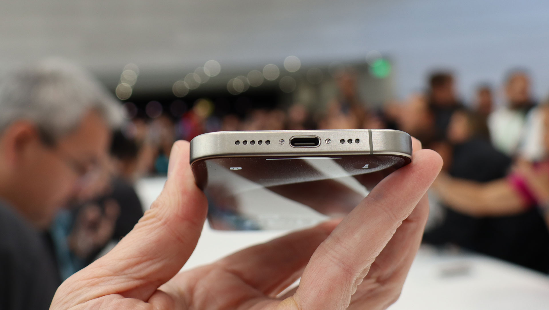 5 things the iPhone 16 needs to do to beat the Samsung Galaxy S24