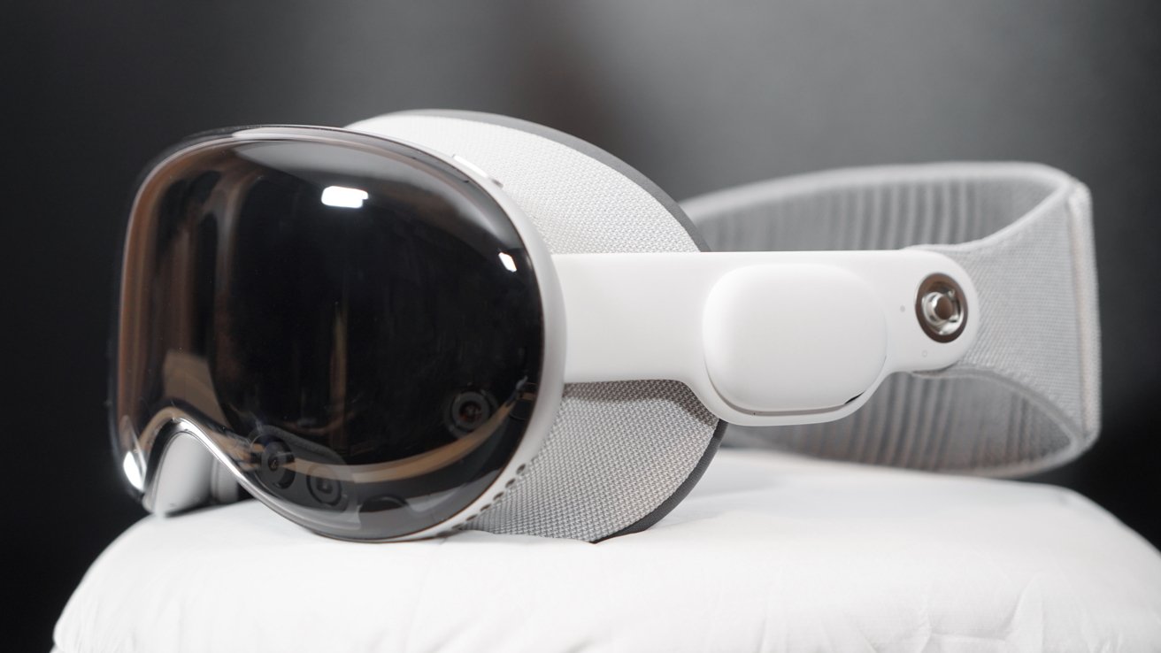 Future Apple Vision Pro could help the injured avoid medication addiction