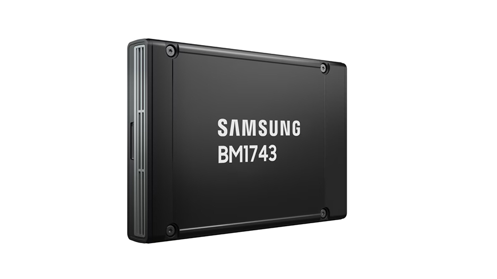 Samsung shows insides of its 128TB SSD in all its glory but with a weird caveat — QLC-based BM1743 won’t go on sale anytime soon and has a very short but strange 1-month retention
